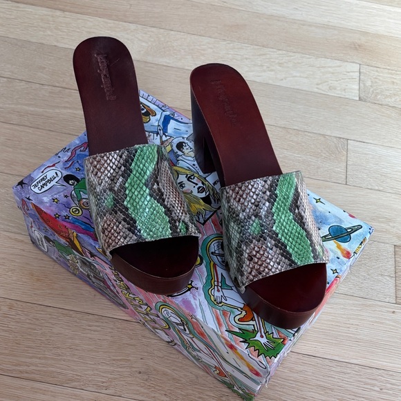 Jeffrey Campbell Shoes - Jeffrey Campbell Dlight Clog